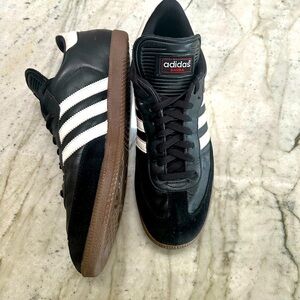 Men’s samba shoes- OG high flap- 2011 vintage- rarely worn-